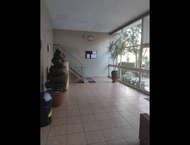 2 BEDROOM PROPERTY TO RENT IN BEDFORD GARDENS